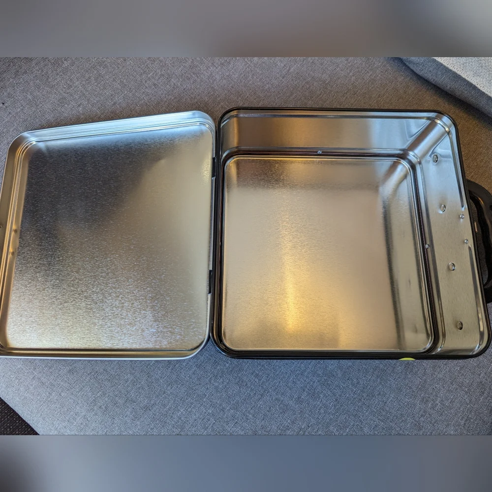 Batman square tin tote metal lunchbox - Picture 2 of 6